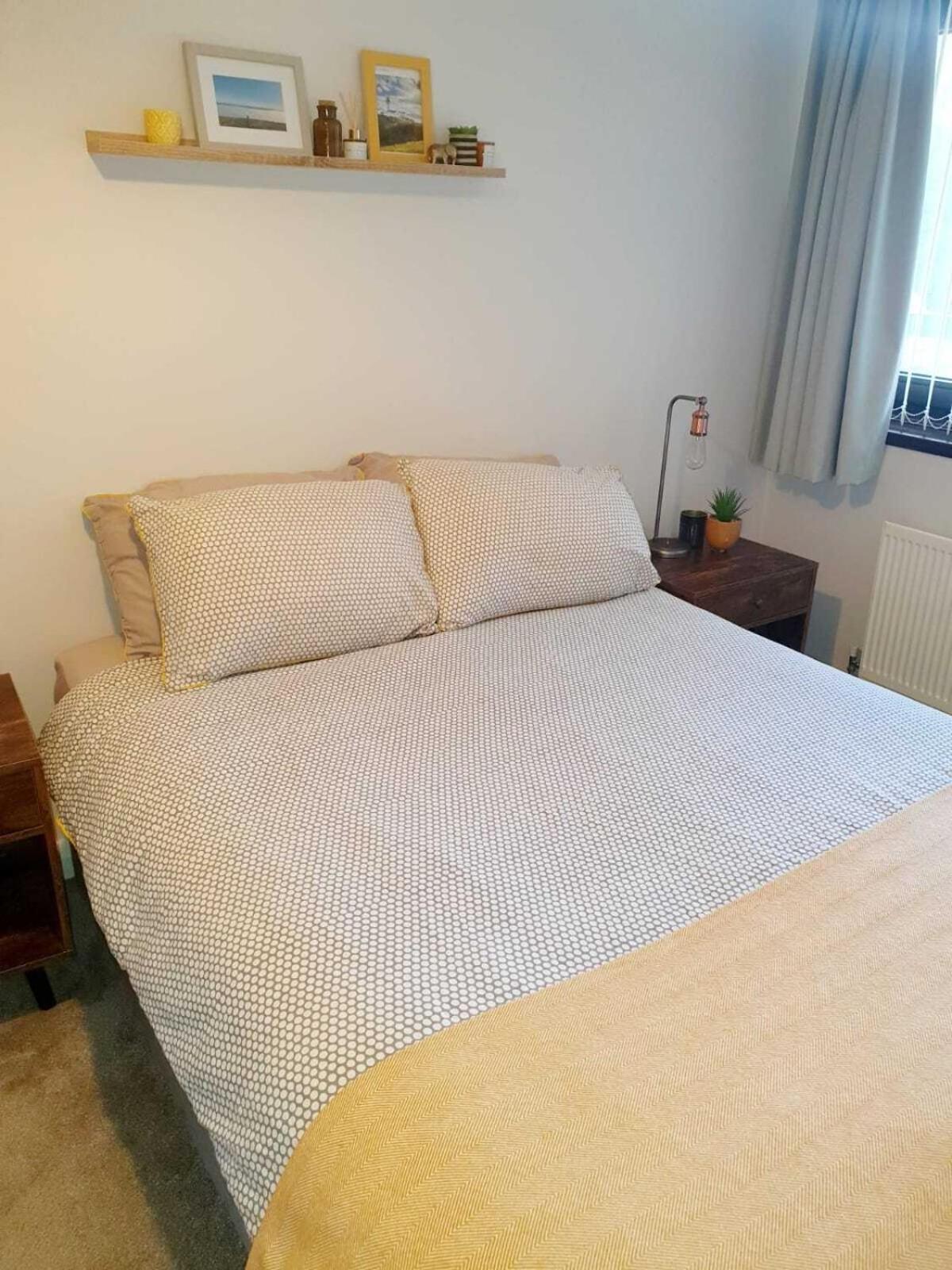 New Lisburn Road Apartment - Free Parking Belfast Room photo